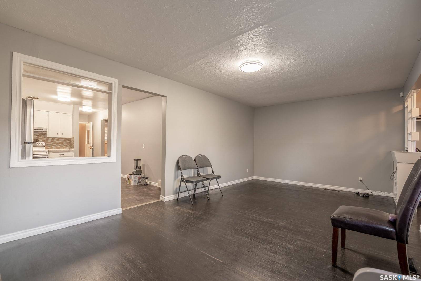 Regina, SK S4P 0P2,1321 Victoria AVENUE