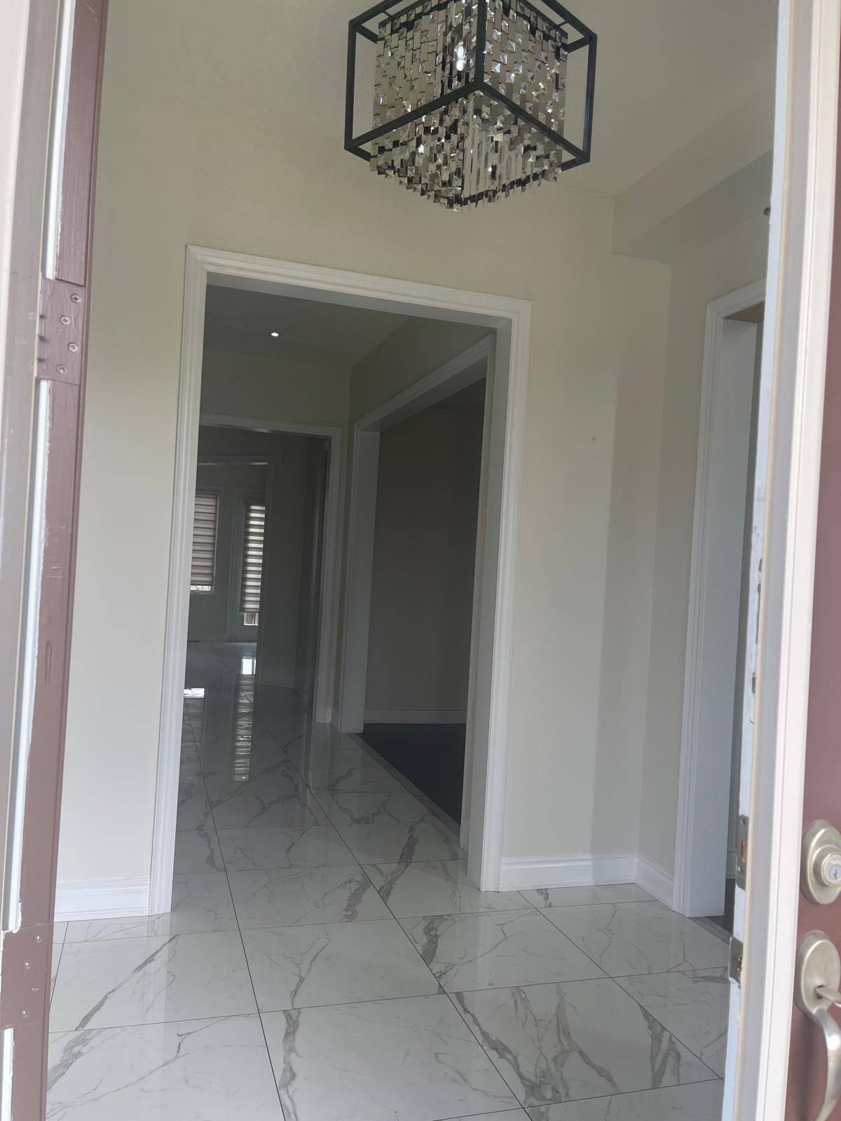 Brampton, ON L6P 4C3,3 Poco ST N