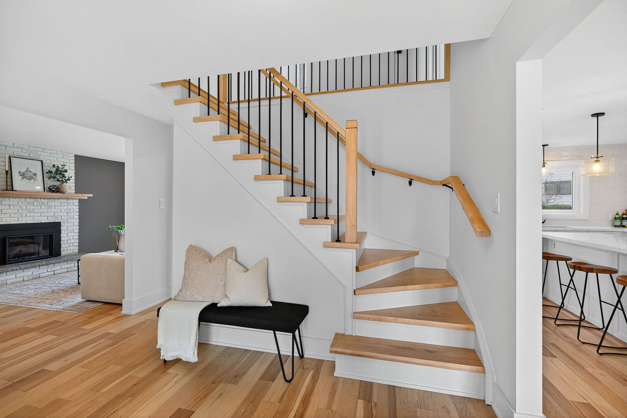 Burlington, ON L7P 4K9,2347 Tweedsmuir CT