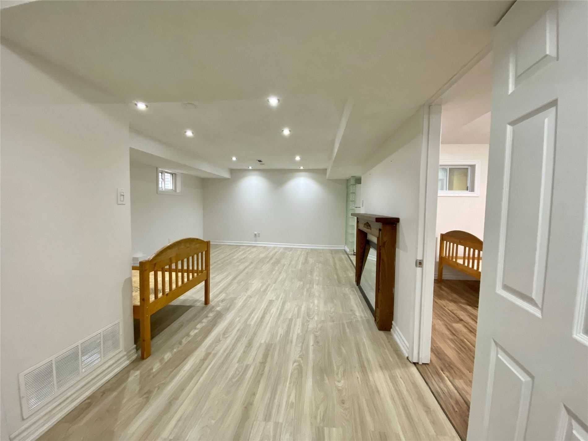 Mississauga, ON L4X 2W3,3081 Nawbrook RD #Basement