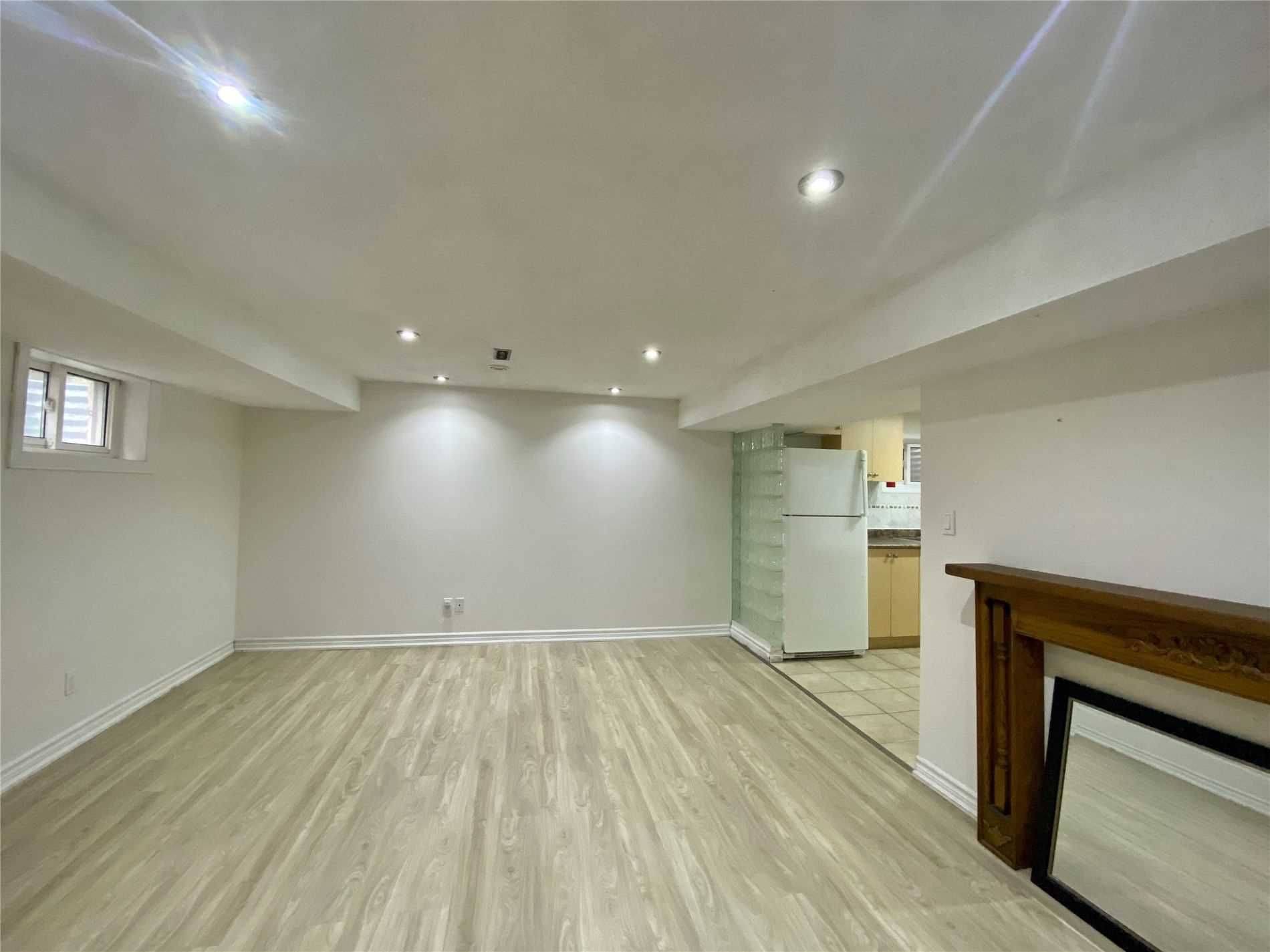 Mississauga, ON L4X 2W3,3081 Nawbrook RD #Basement