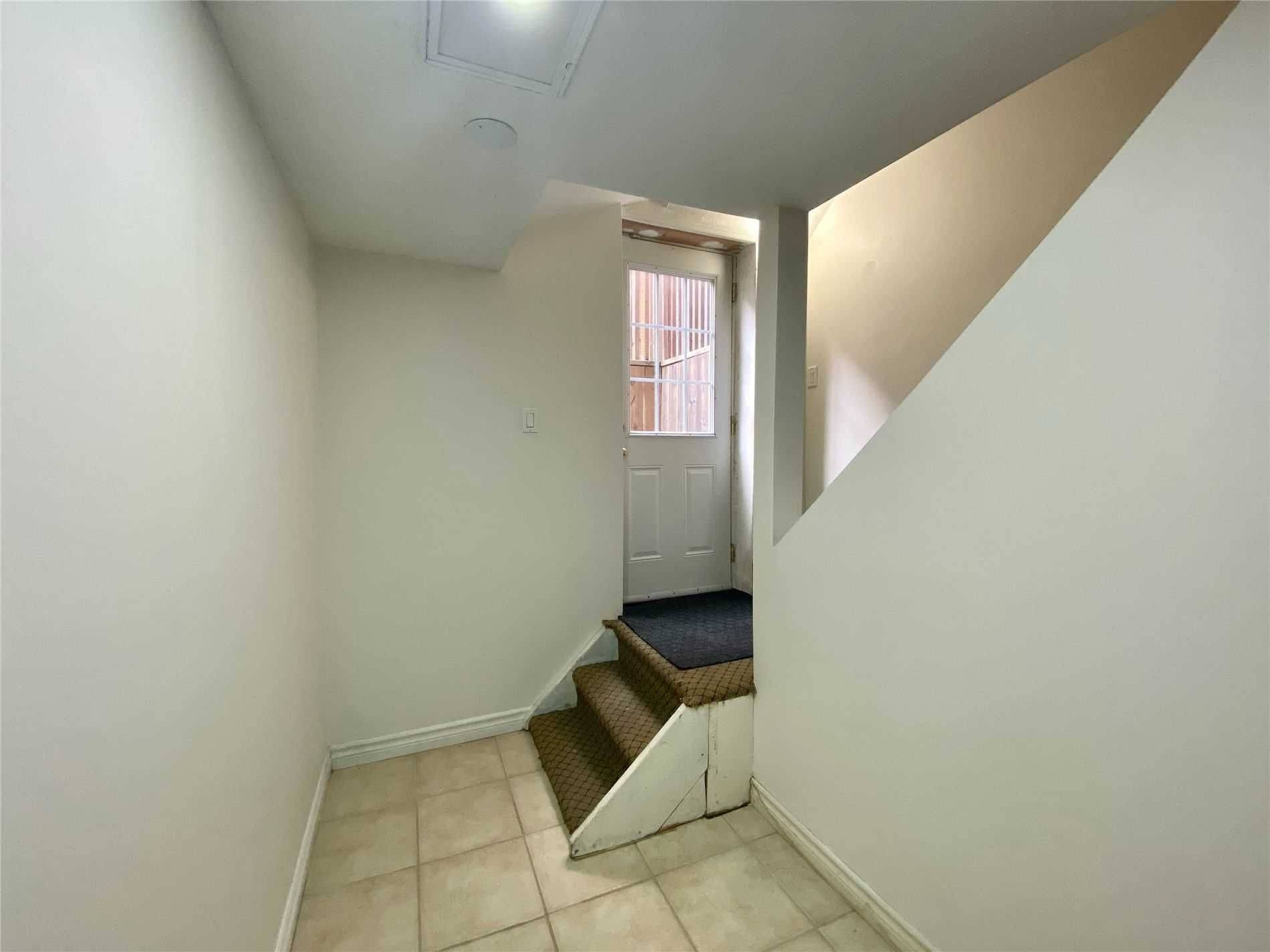 Mississauga, ON L4X 2W3,3081 Nawbrook RD #Basement