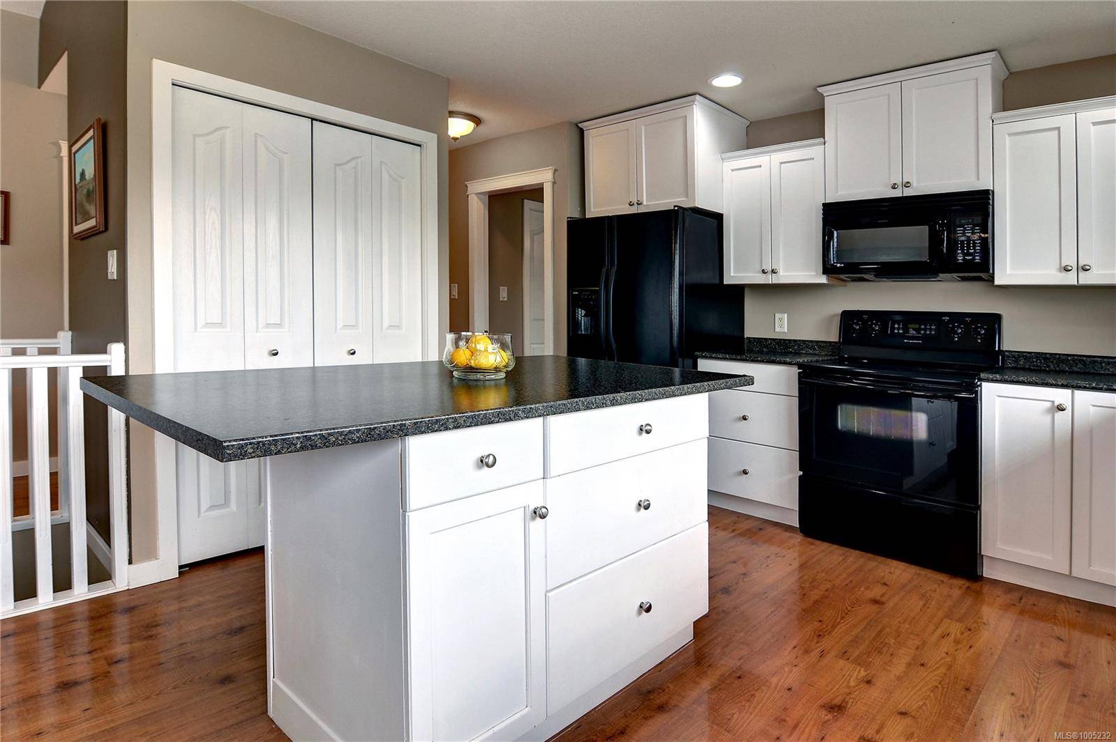 Nanaimo, BC V9T 6M6,4837 Fairbrook Cres