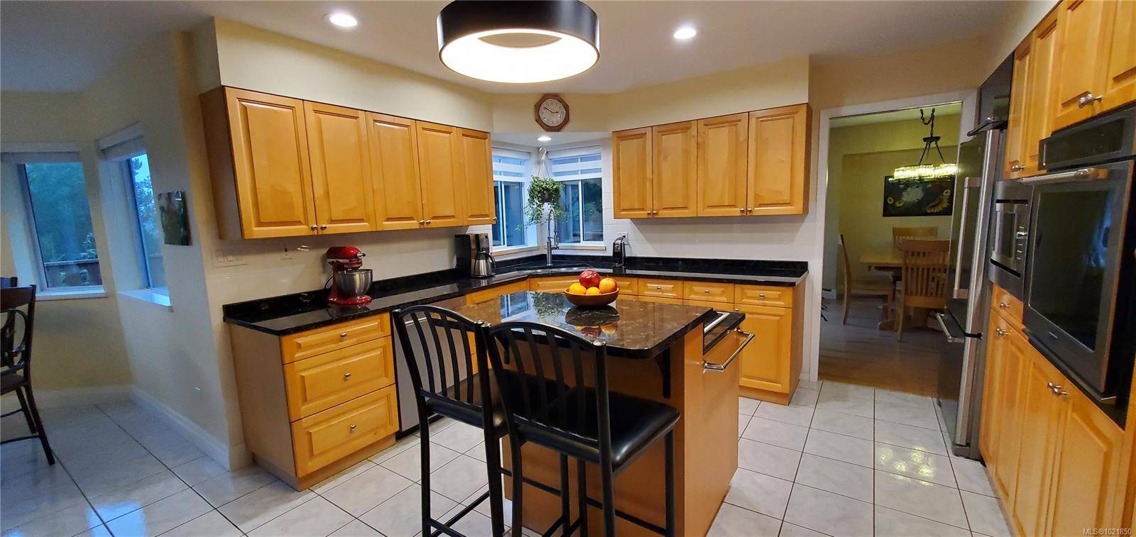 Gold River, BC V0P 1G0,527 Cala Crt