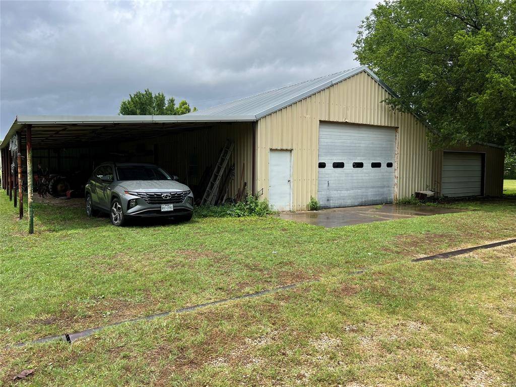 Valley View, TX 76272,6477 W FM 922