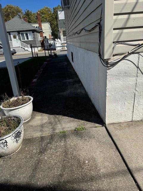 Brooklyn, NY 11229,103 Aster CT