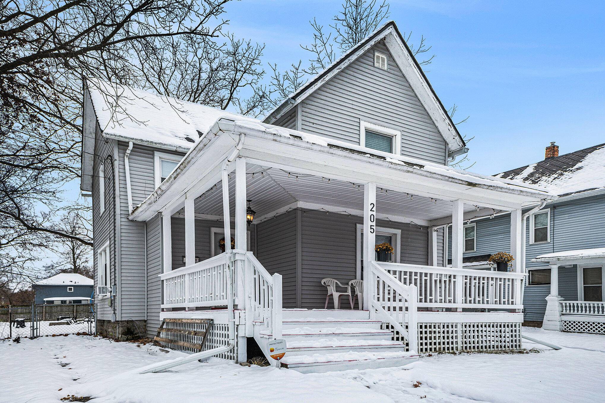 Lansing, MI 48910,205 Moores River DR