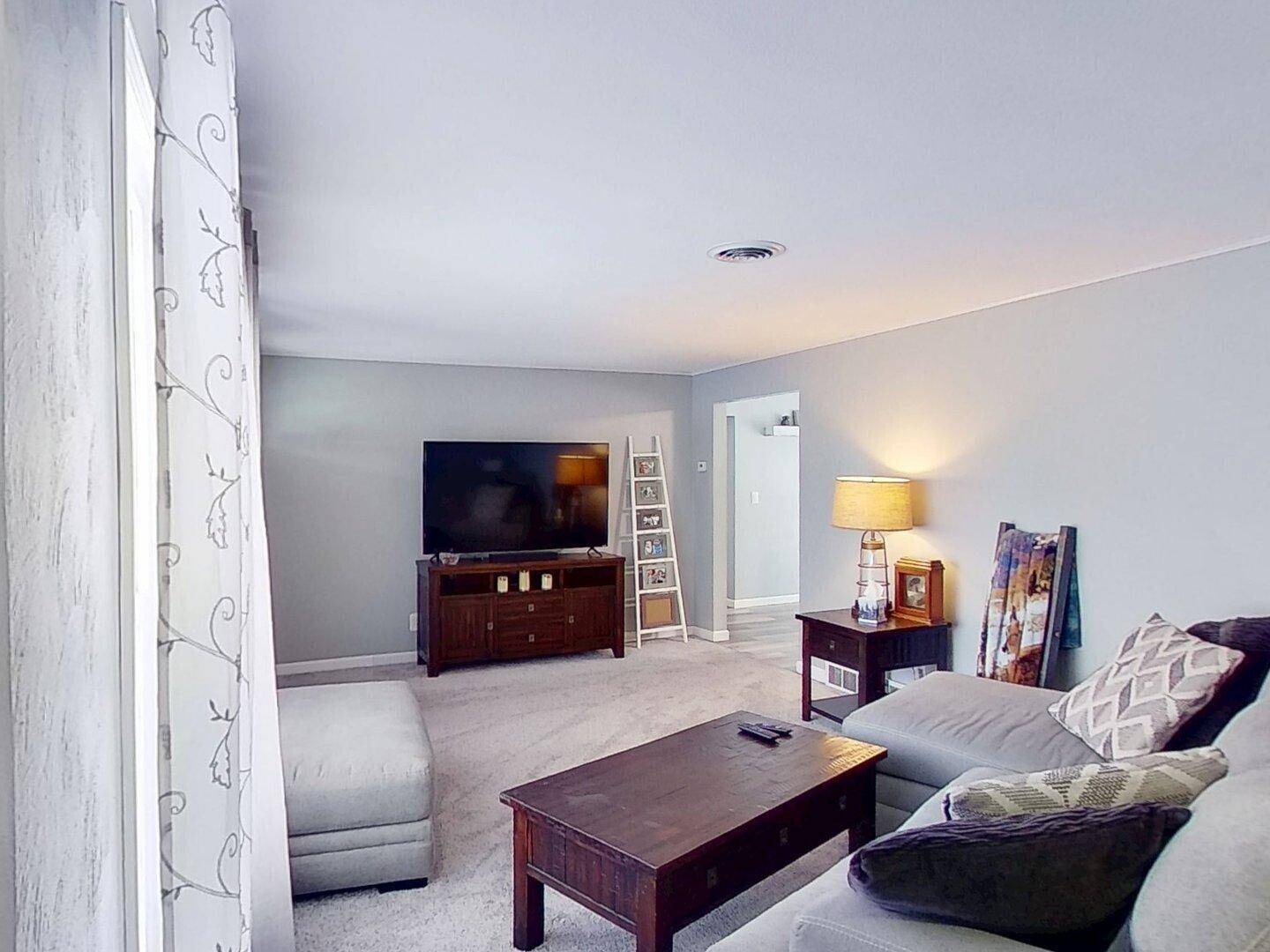 Zeeland, MI 49464,10300 Springwood DR