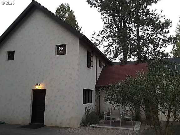 Sisters, OR 97759,133 E BLACK CRATER AVE