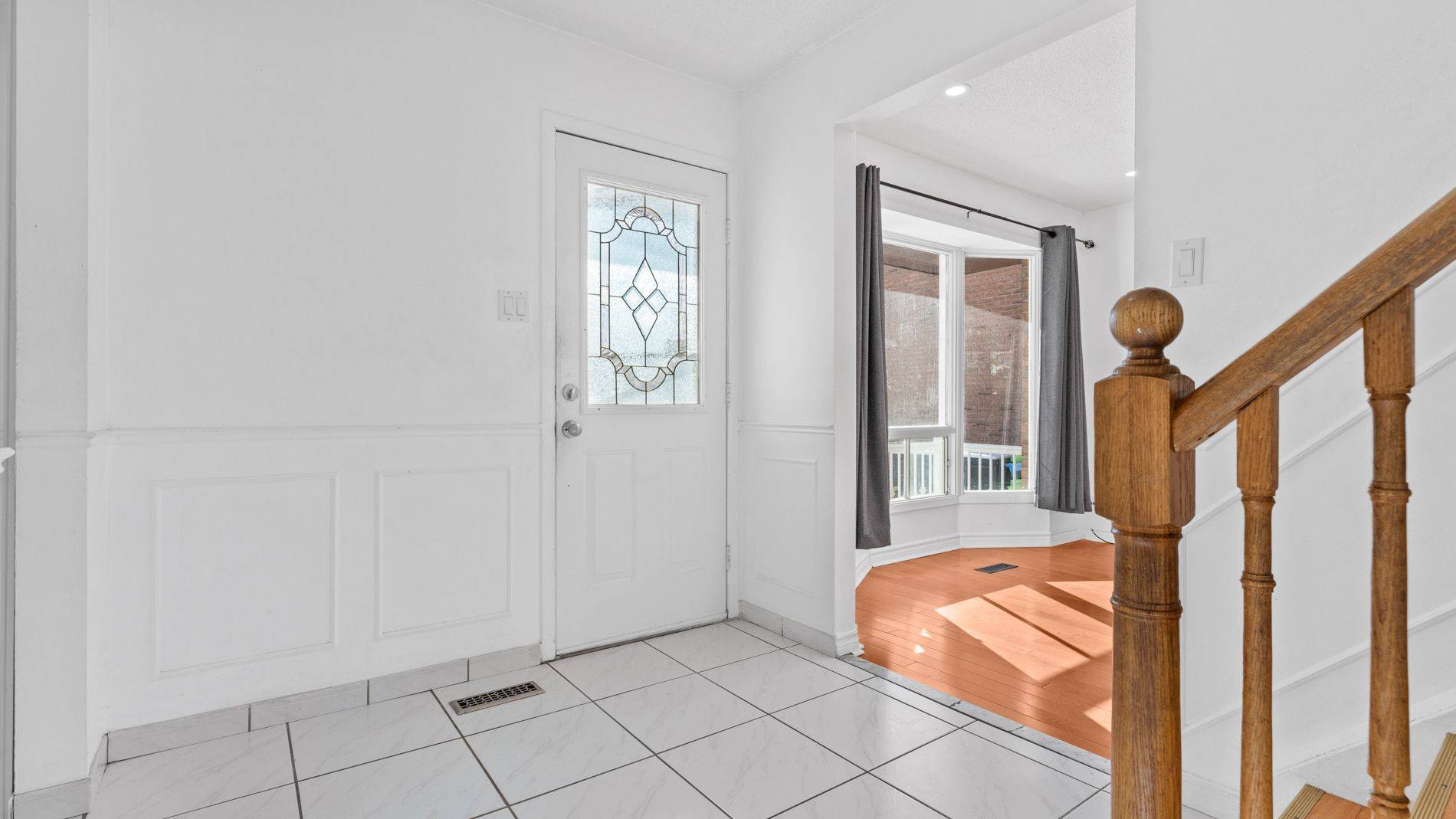 Ajax, ON L1S 4B8,18 Charlton CRES