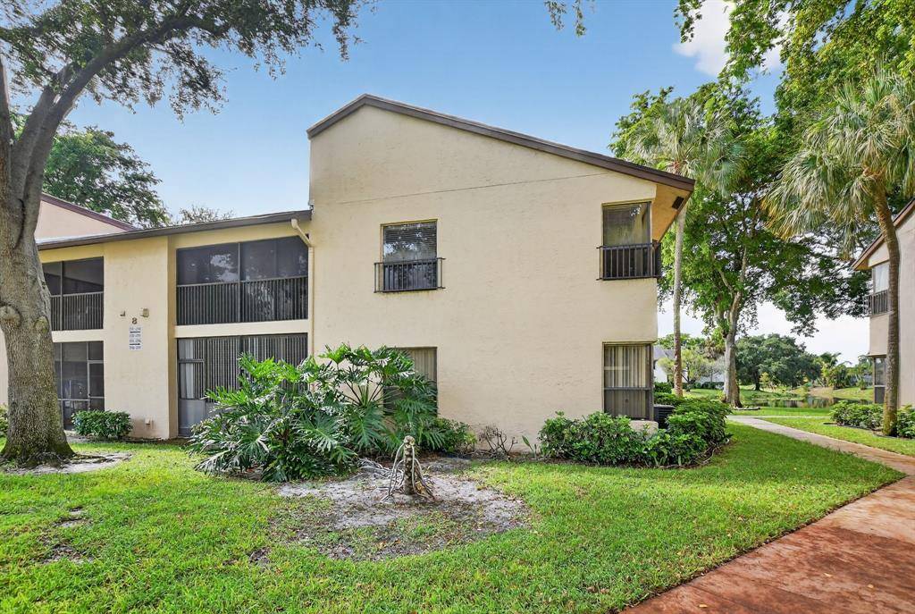 Coconut Creek, FL 33063,3751 Cocoplum Cir #3564