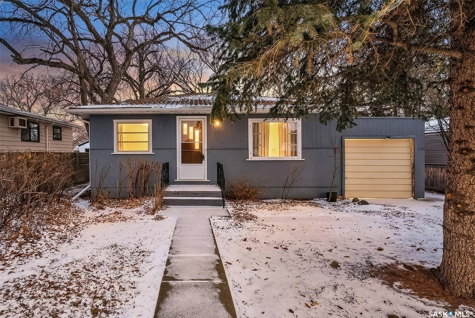 Moose Jaw, SK S6H 5H9,530 Duffield STREET W