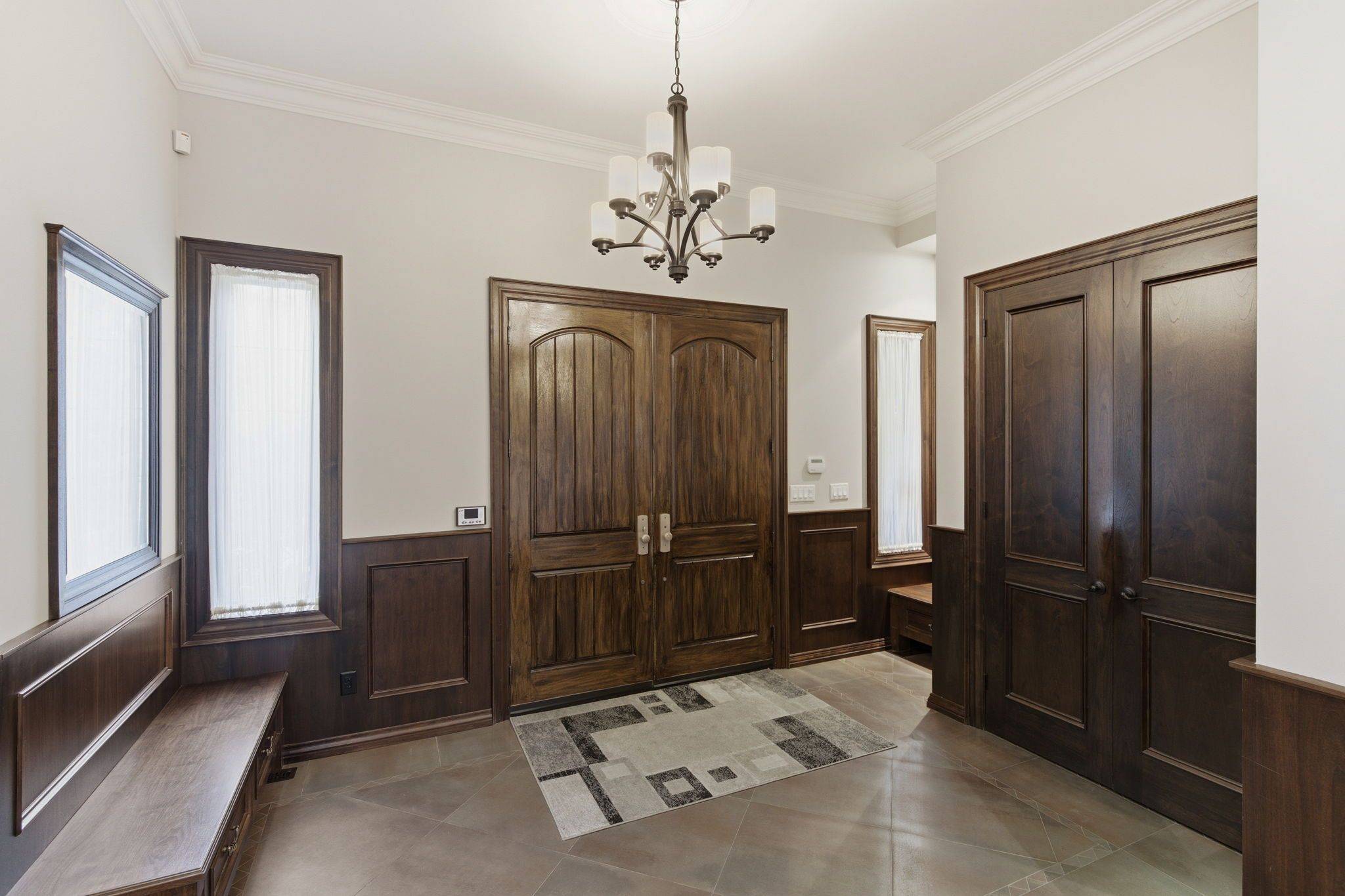 Mississauga, ON L5G 3K2,1366 Wilson AVE