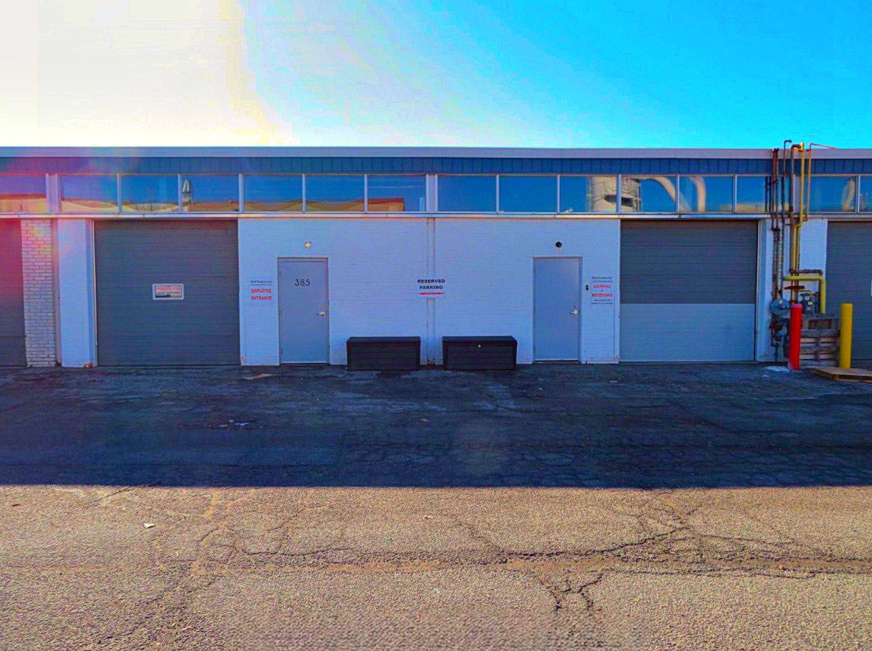 Toronto W05, ON M9L 1V3,385-387 Signet DR