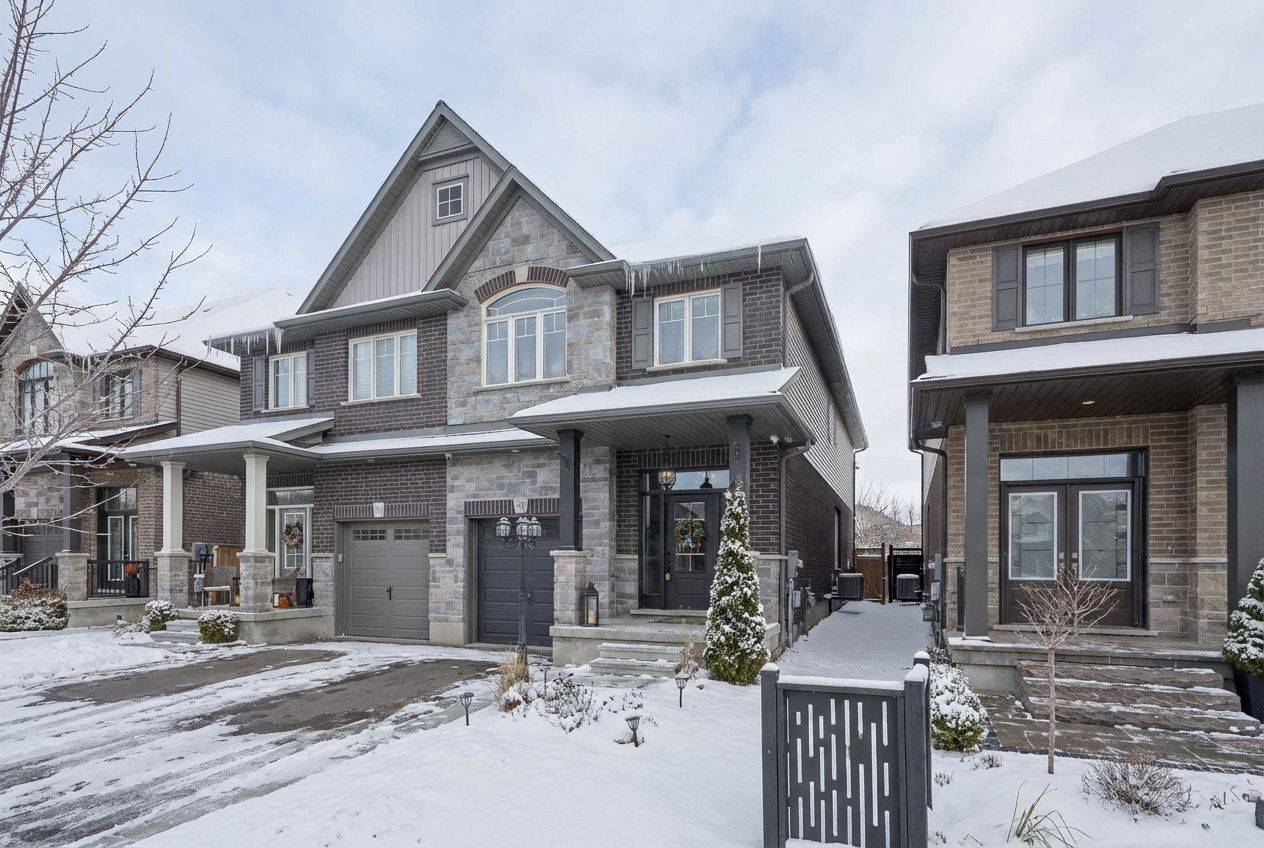 Centre Wellington, ON N0B 1S0,84 Cutting DR