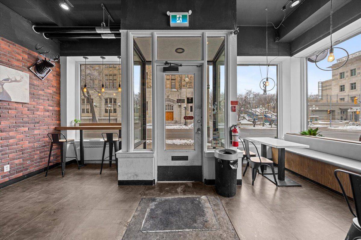 Lower Town - Sandy Hill, ON K1N 6Z6,513 SUSSEX DR