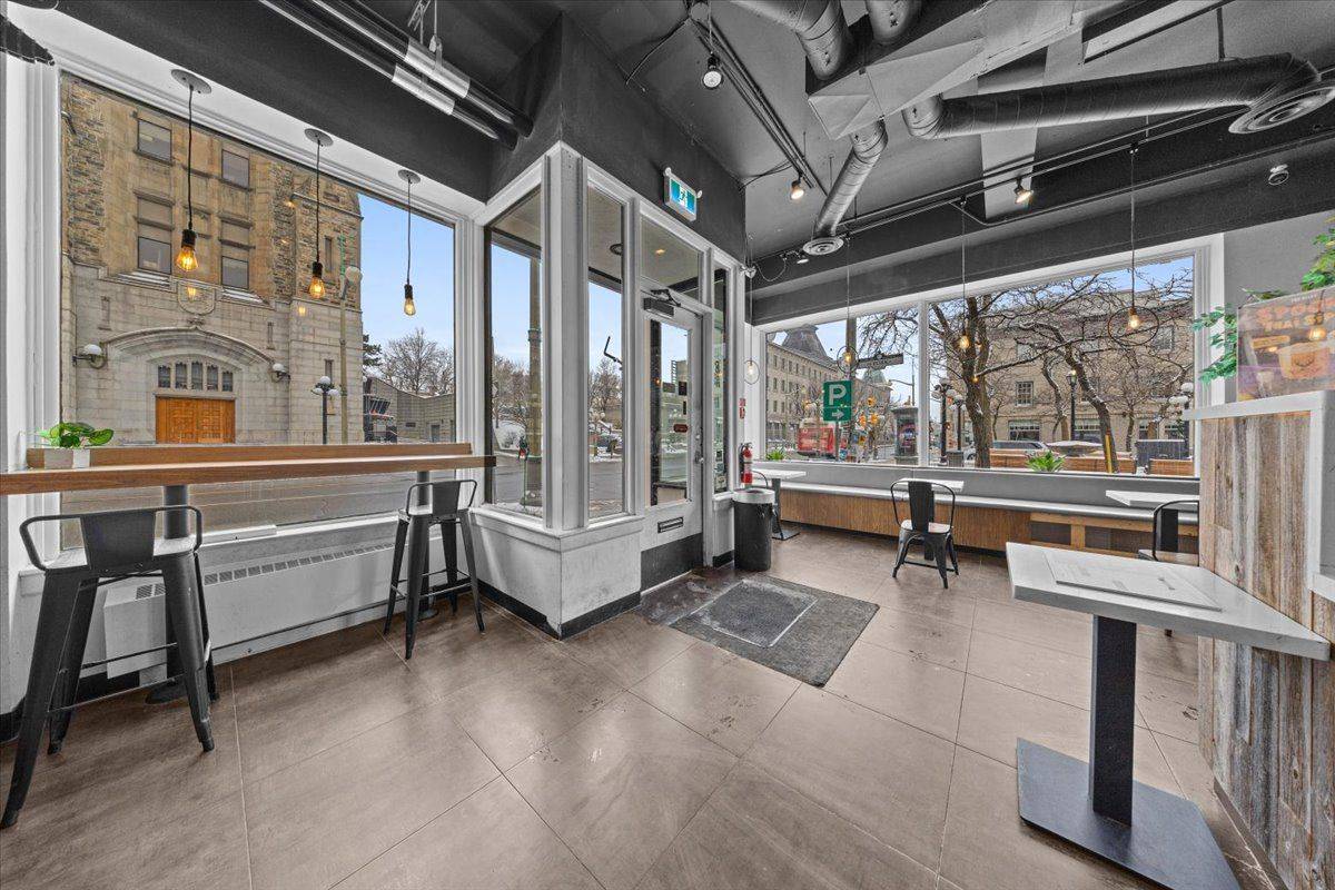 Lower Town - Sandy Hill, ON K1N 6Z6,513 SUSSEX DR