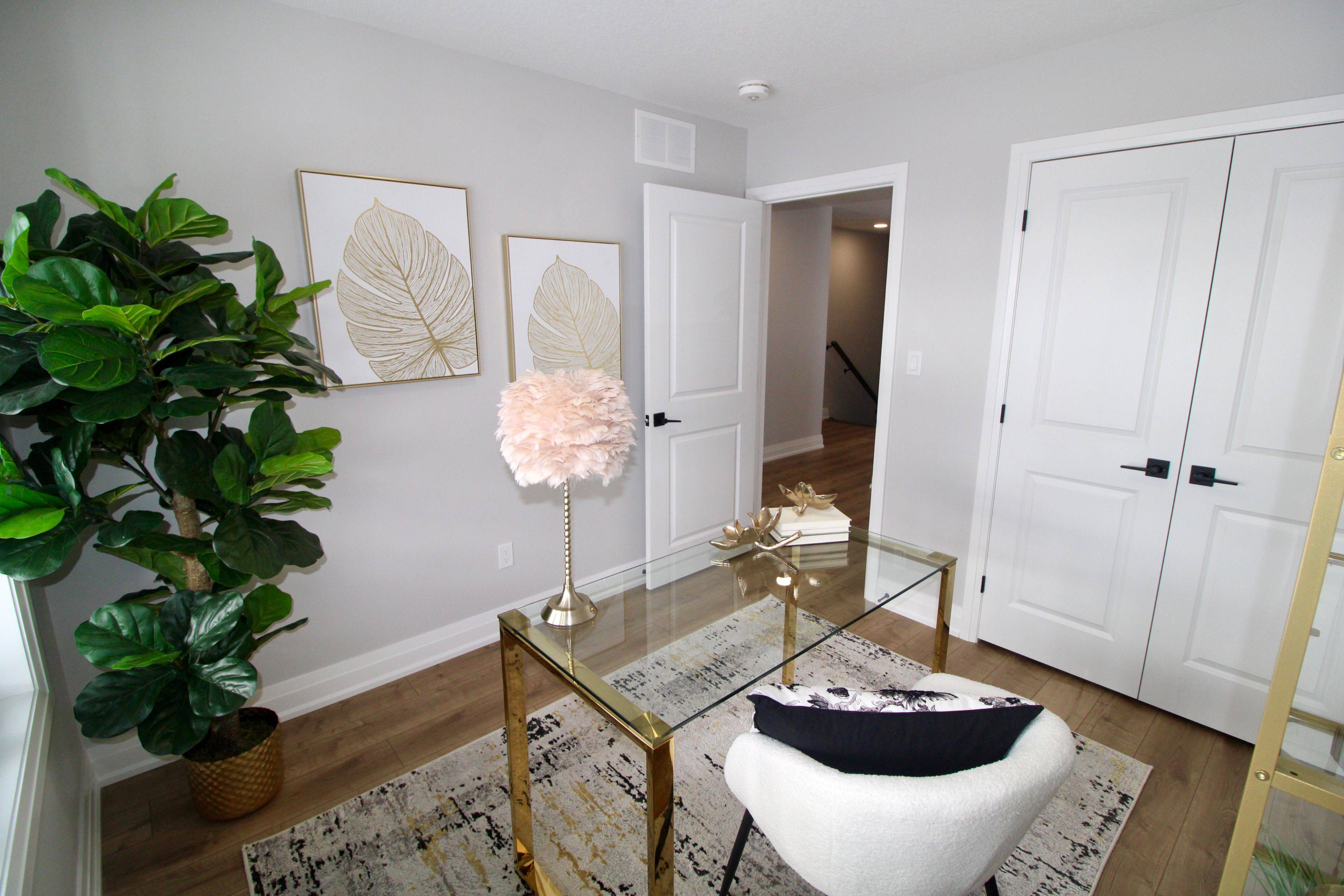 Hanover, ON N4N 0C7,772 18TH ST