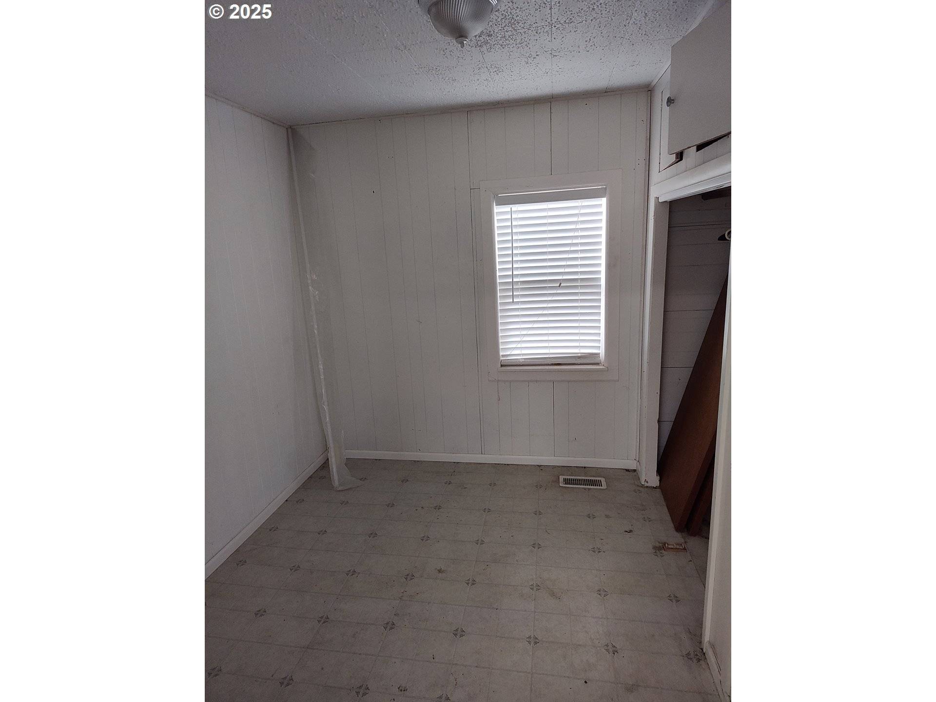 Donald, OR 97020,10772 NE OAK ST