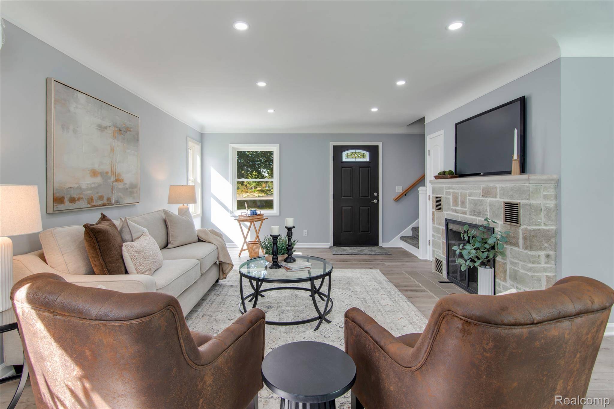 Southfield, MI 48033,21716 Lahser RD