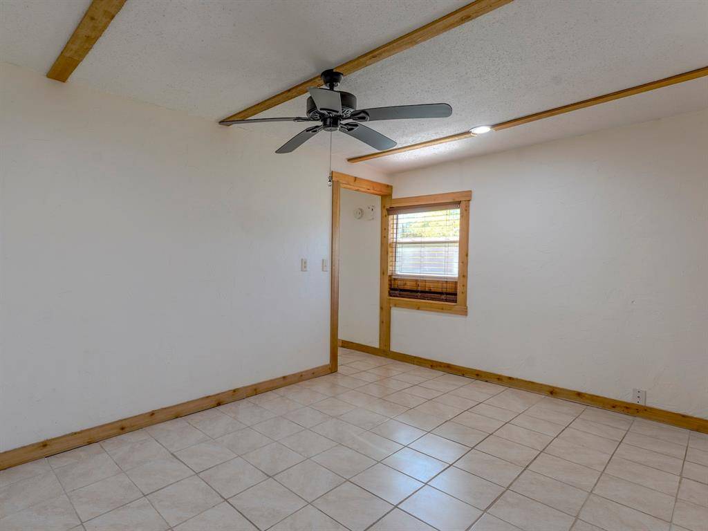 Grapevine, TX 76051,422 Washington Street