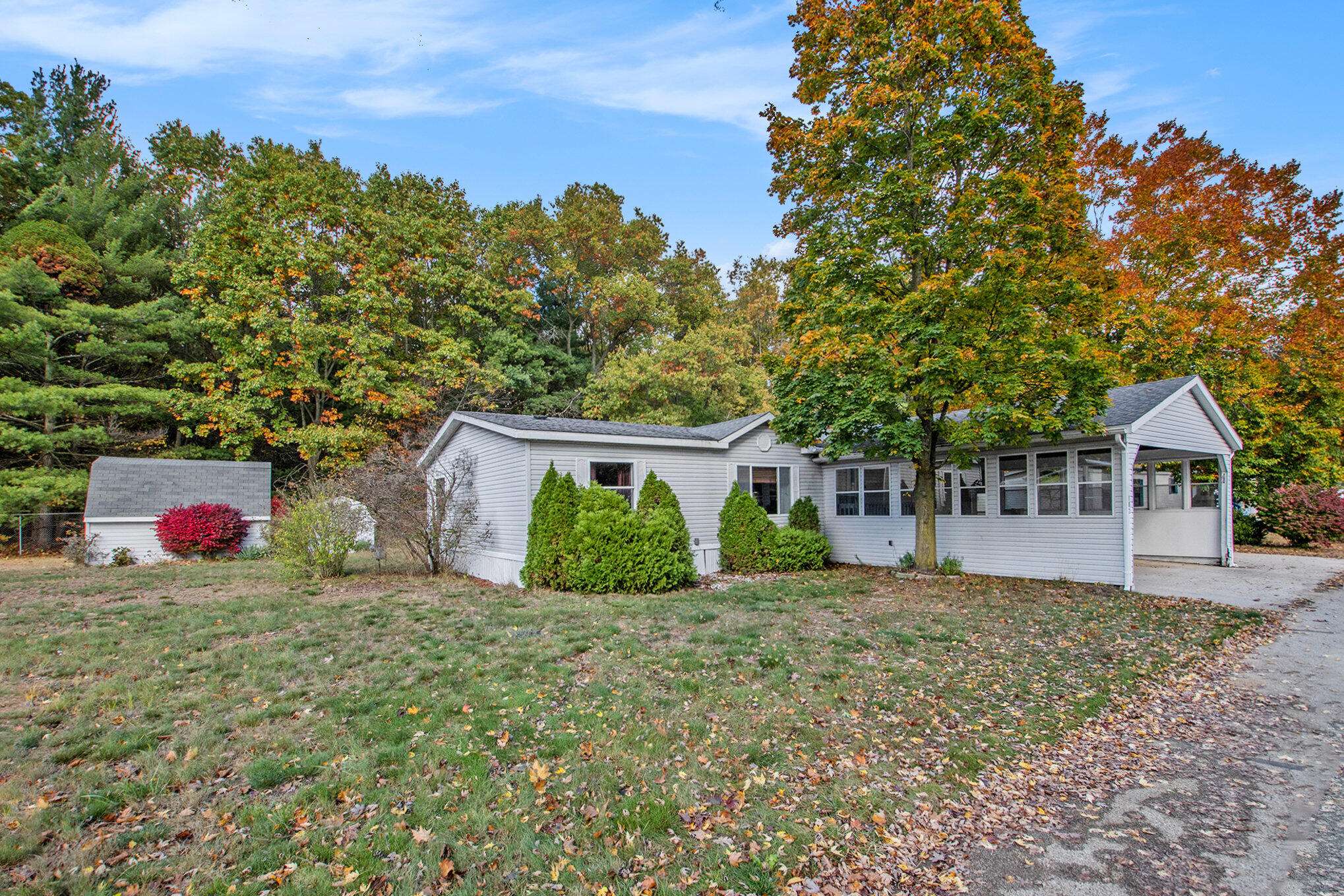 Muskegon, MI 49445,102 Apple CT