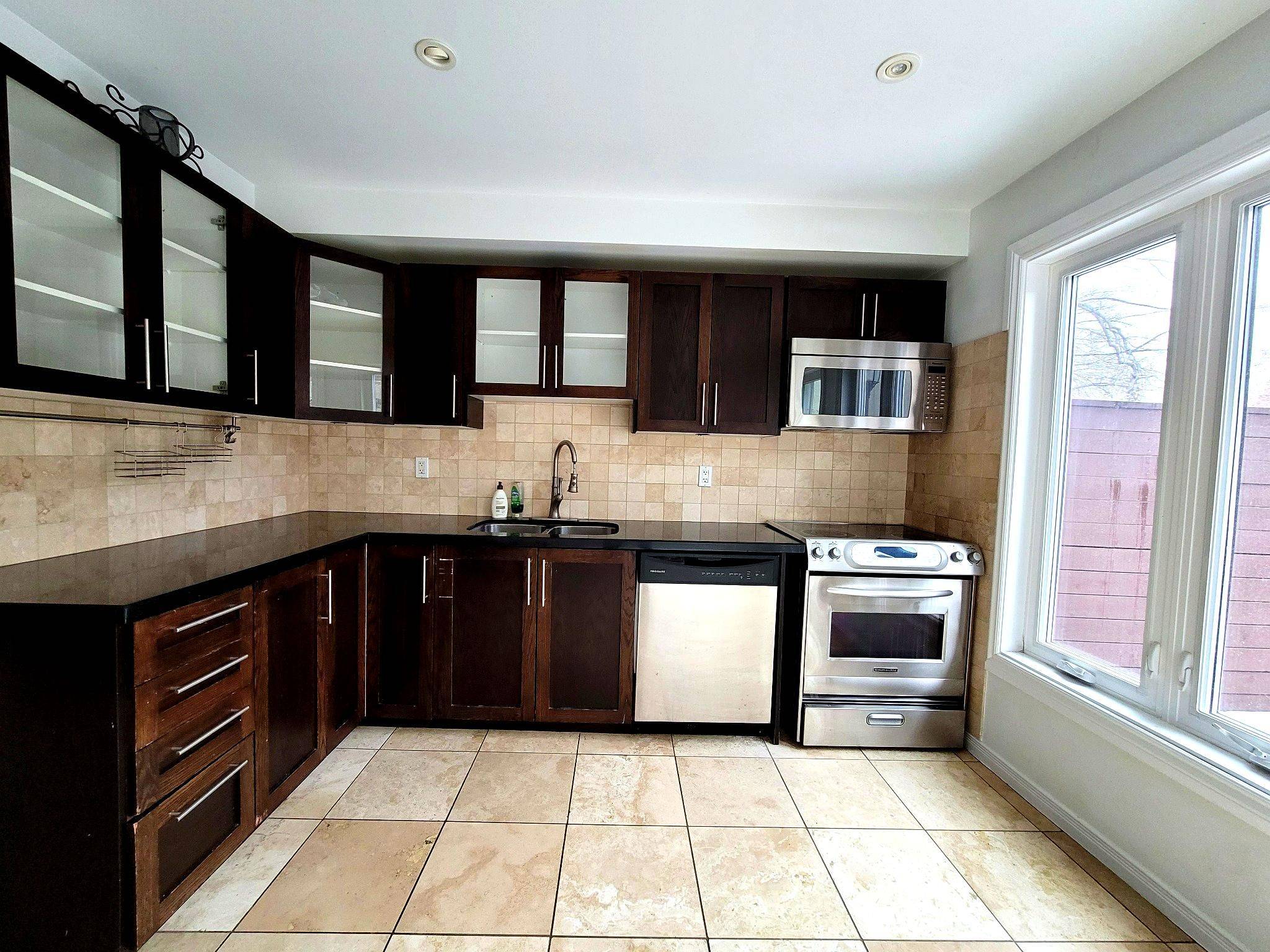 Toronto E02, ON M4E 3N8,287 Kingswood RD