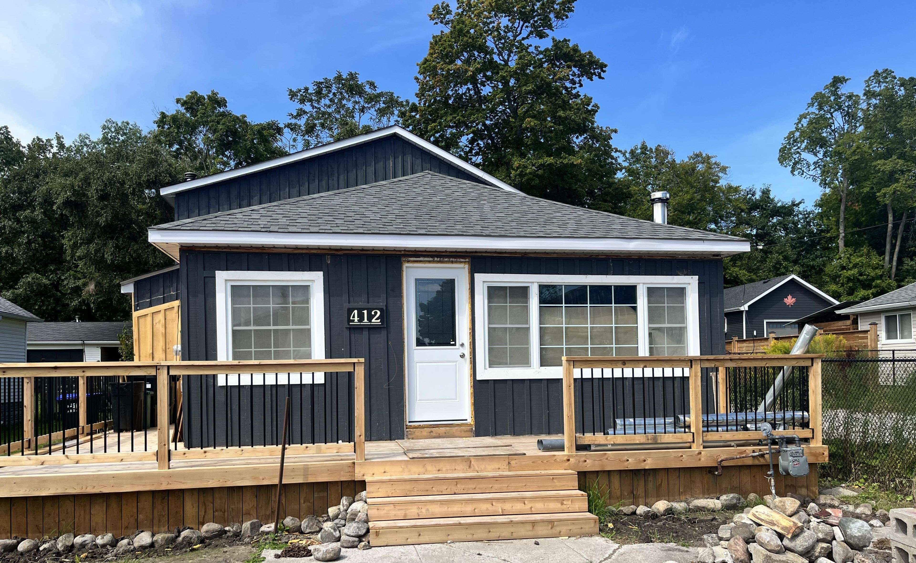 Innisfil, ON L0L 1K0,412 Limerick CRES