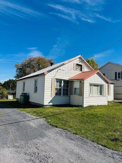 North Glengarry, ON K0C 1A0,235 Main ST N