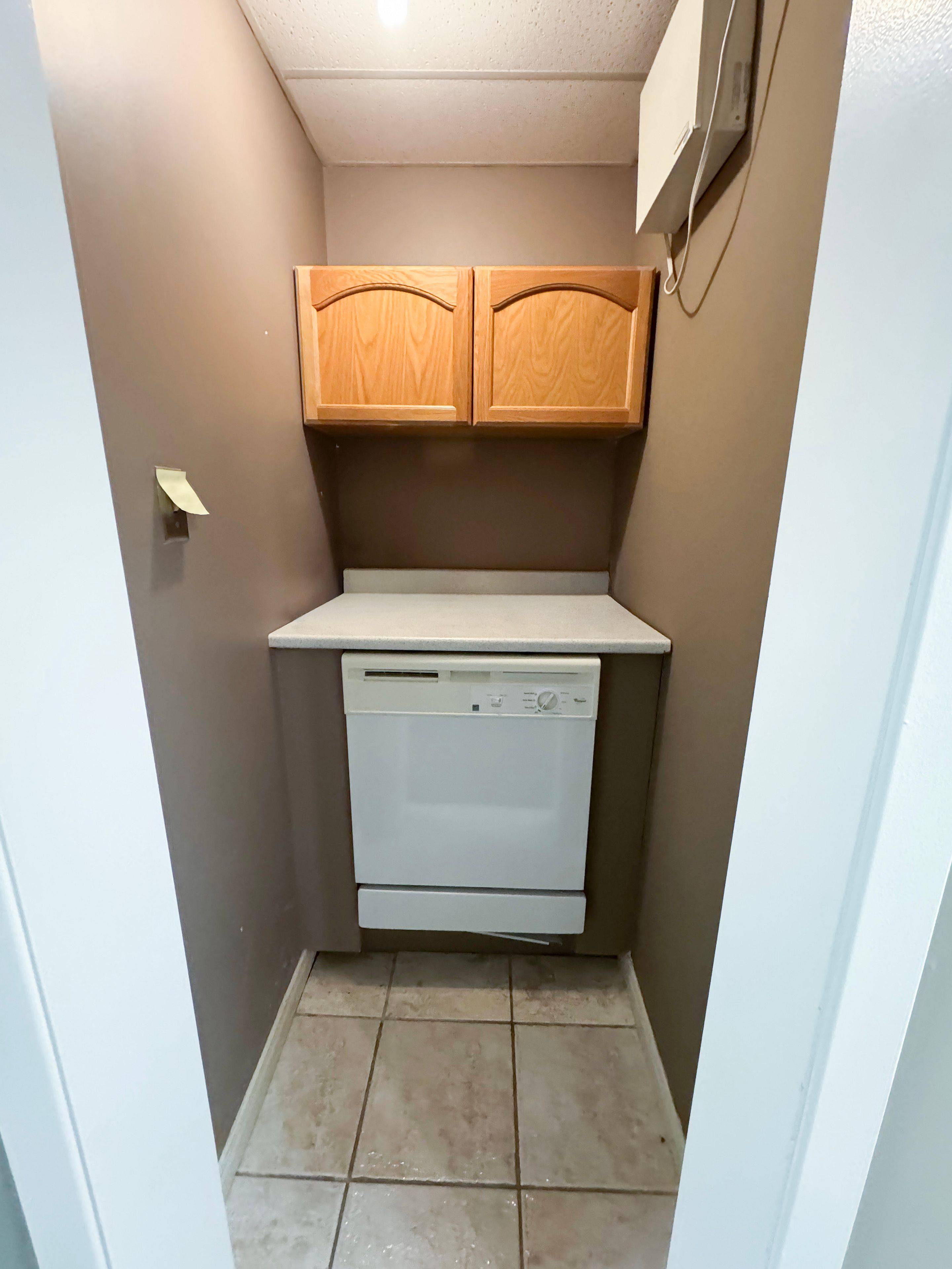 London South, ON N6J 2N4,540 Wharncliffe RD S #Suite G1-G2