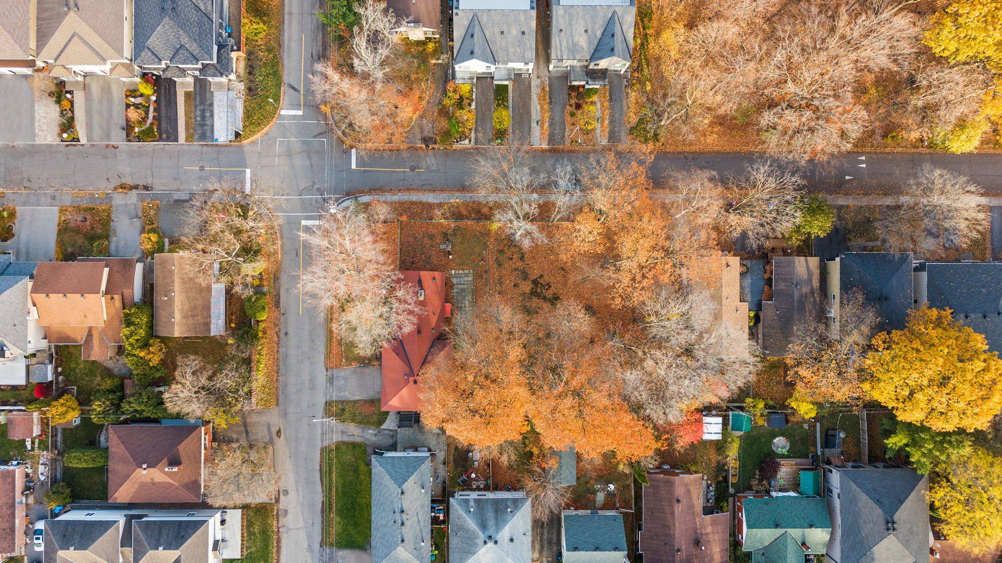 Britannia Heights - Queensway Terrace N And Area, ON K2B 7N6,00 Alpine AVE