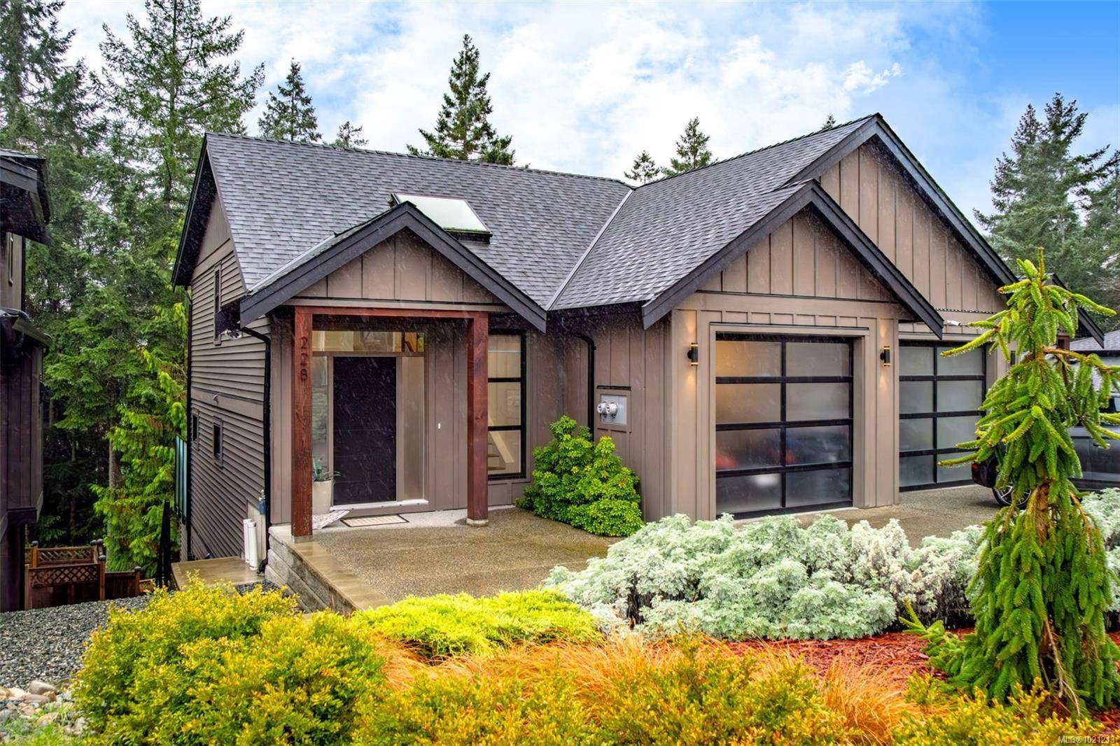 Nanaimo, BC V9T 0K8,228 Golden Oaks Cres