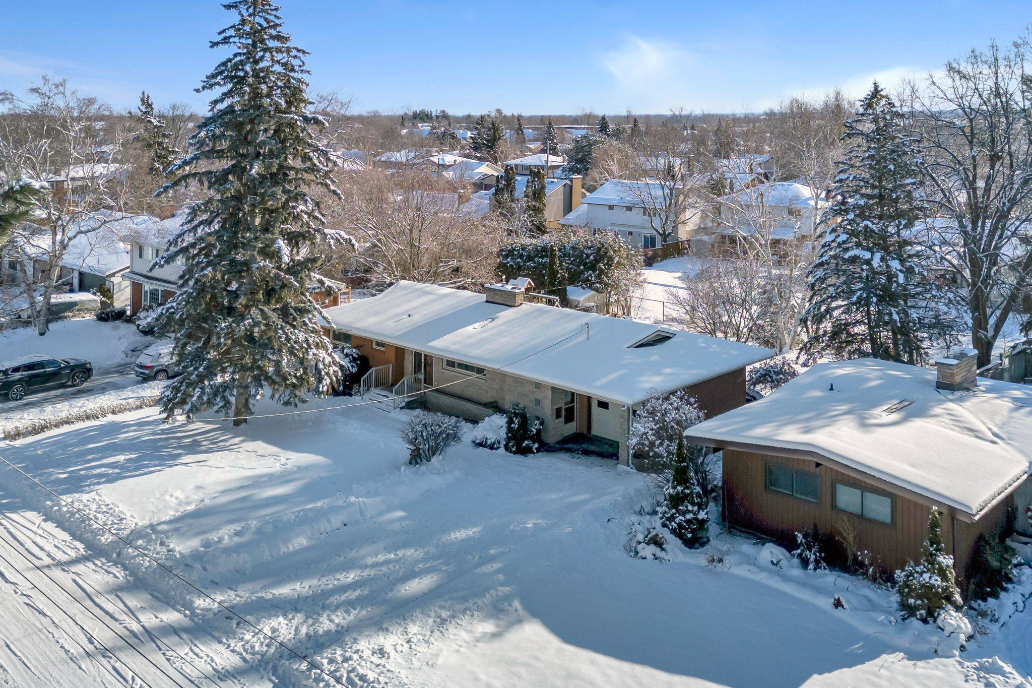 Belleville, ON K8N 1Y4,9 Sunset DR