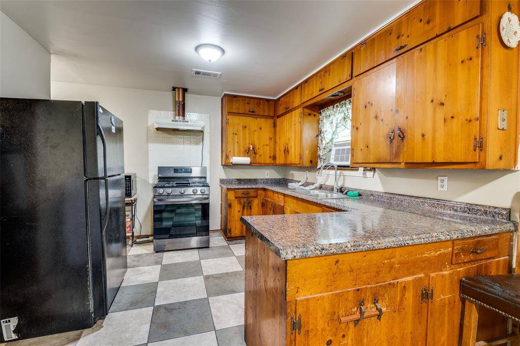 Dallas, TX 75217,1447 Gillette Street