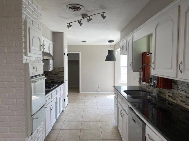 Fort Worth, TX 76133,6040 Wester Avenue