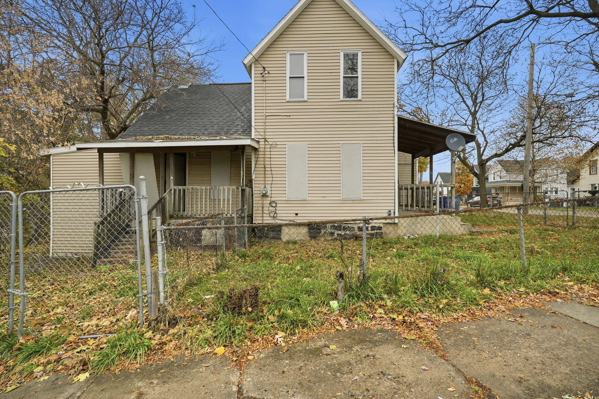 Grand Rapids, MI 49503,877 Oakland AVE SW