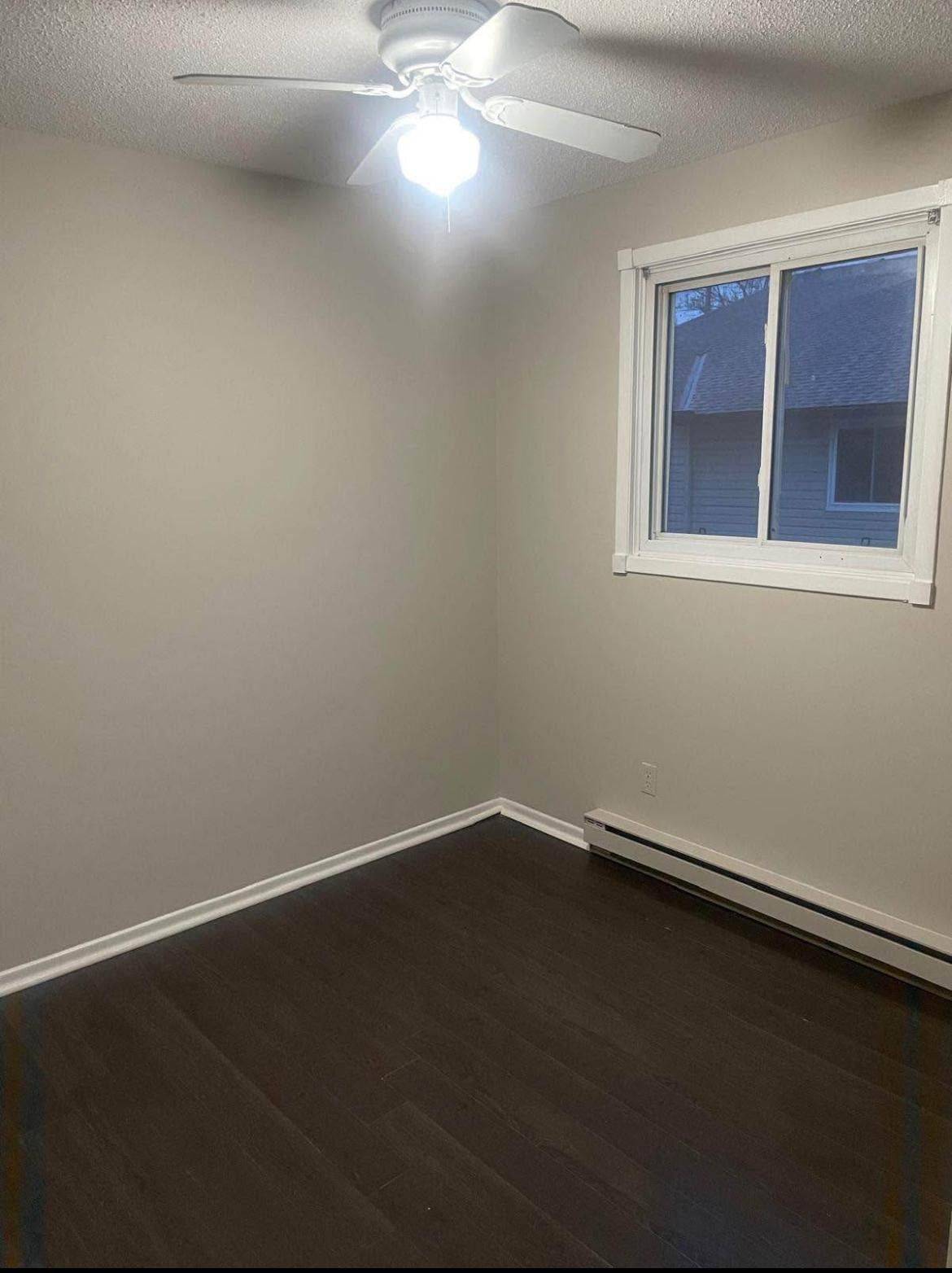 Waterloo, ON N2L 5A7,453 Albert ST #16