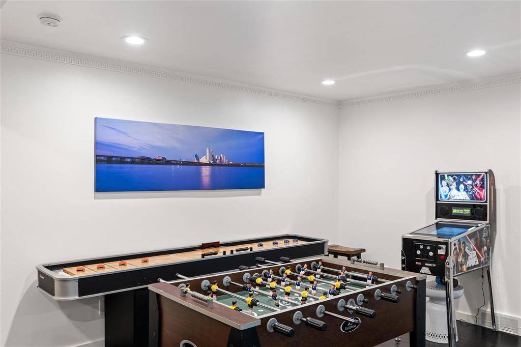 University Park, TX 75225,3545 Northwest Parkway