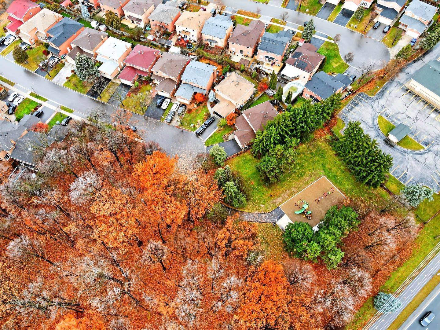 Brampton, ON L6Z 2T9,20 Burnley PL