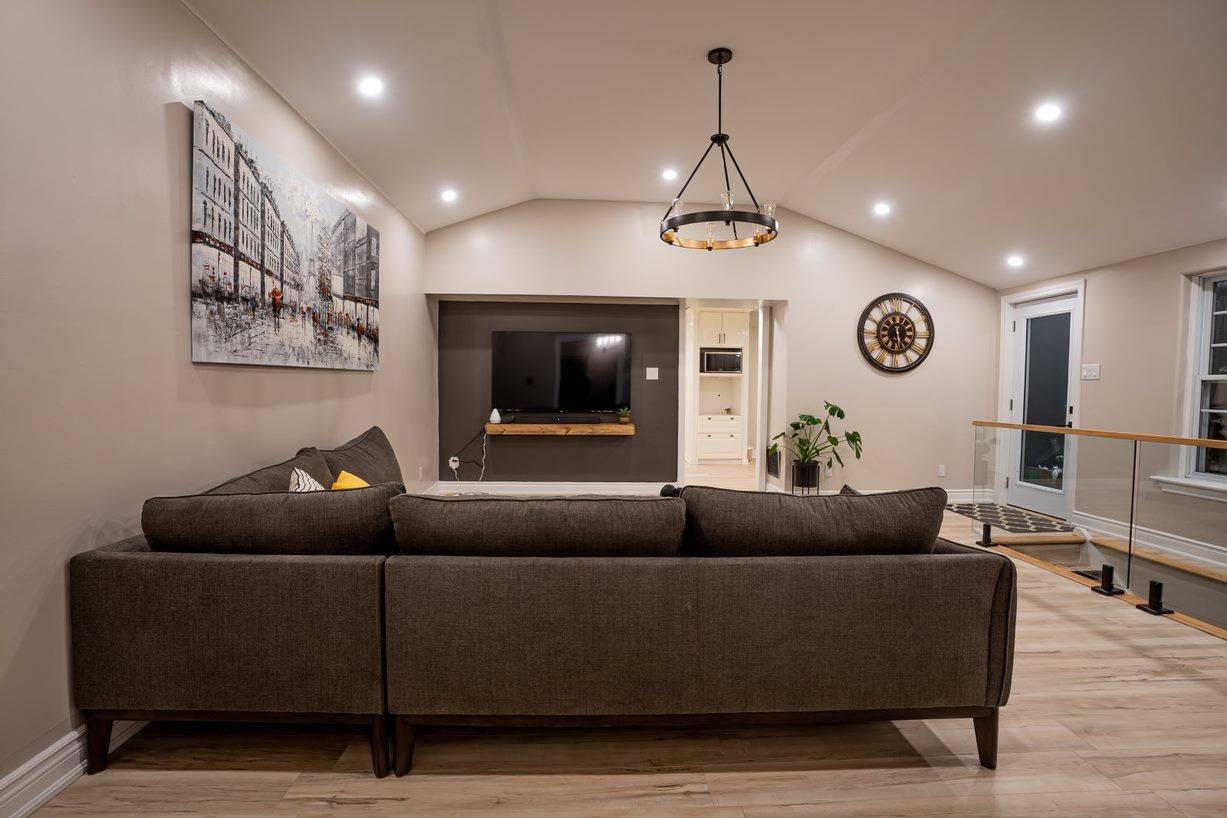 Caledon, ON L7C 0J3,2300 Olde Base Line RD