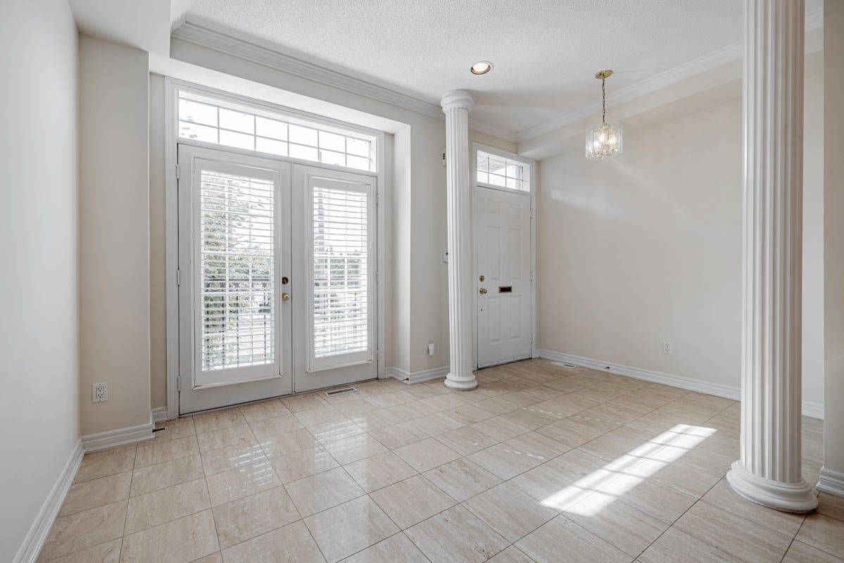 Toronto C07, ON M2N 1Z7,36 Horsham AVE