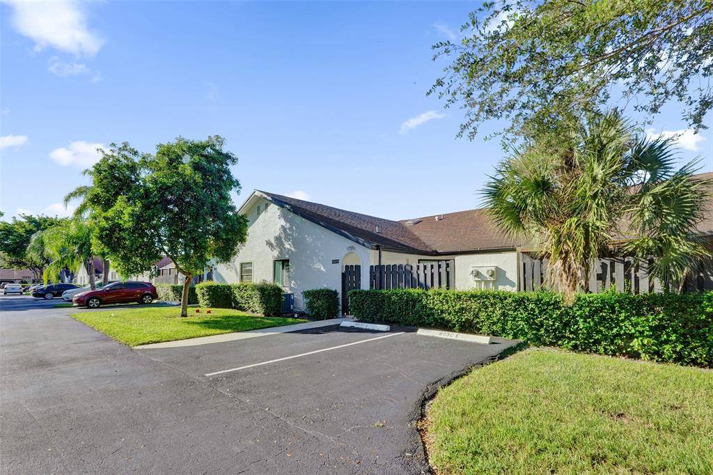 Boca Raton, FL 33433,8930 SW 19th St