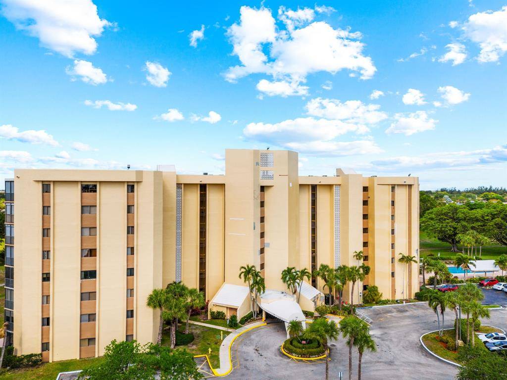 Lauderhill, FL 33319,7100 Radice Ct #603