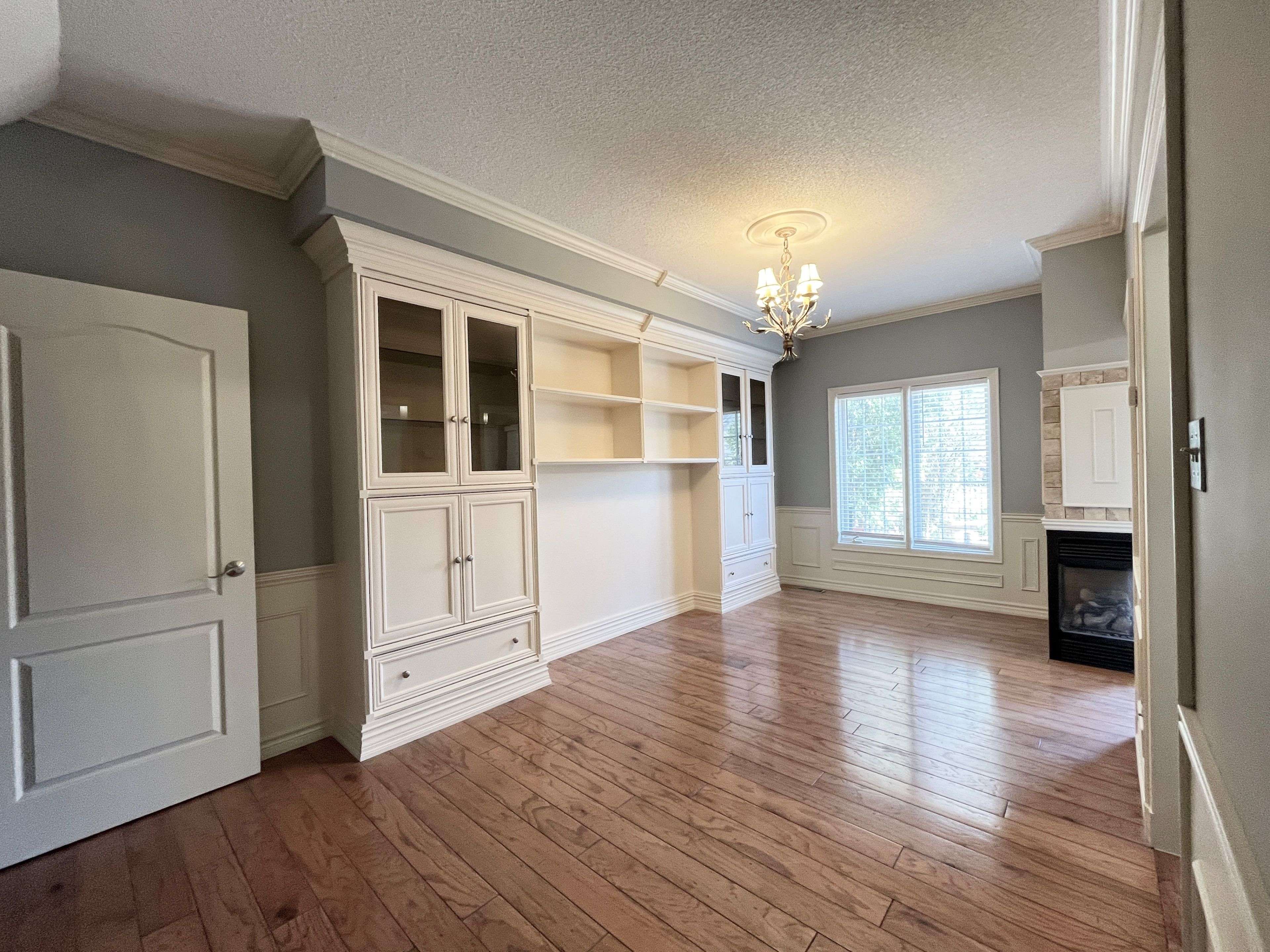 Vaughan, ON L4L 9C9,180 Blue Willow DR #43