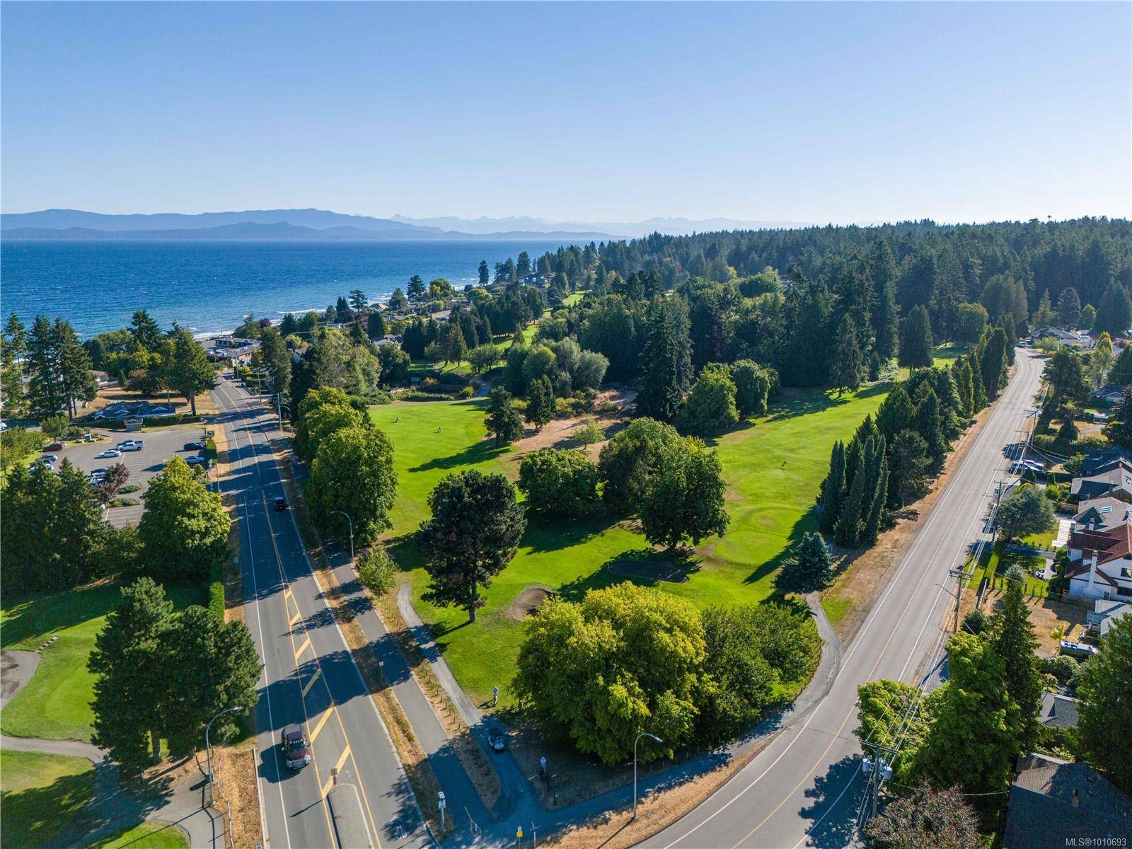 Qualicum Beach, BC V9K 1L6,158 Crescent Rd E