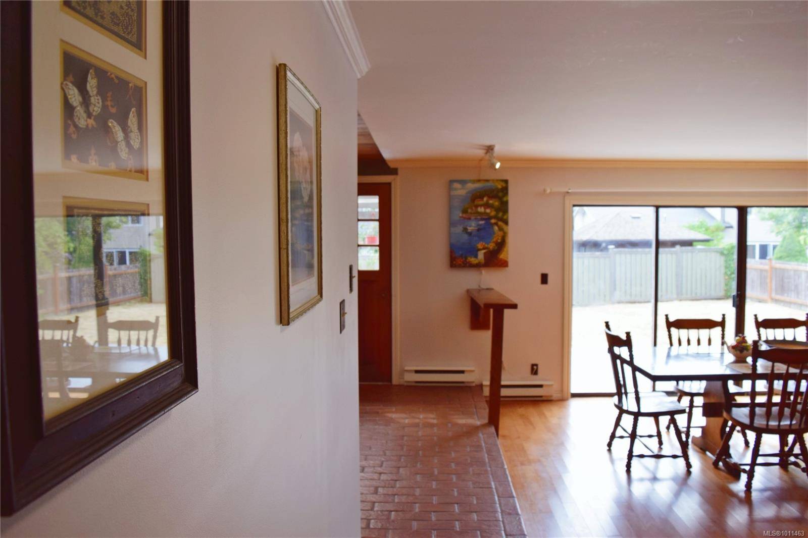 Saanich, BC V8N 5Y4,1568 Eric Rd