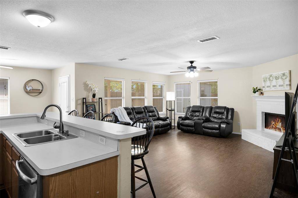 Burleson, TX 76028,313 Angela Drive