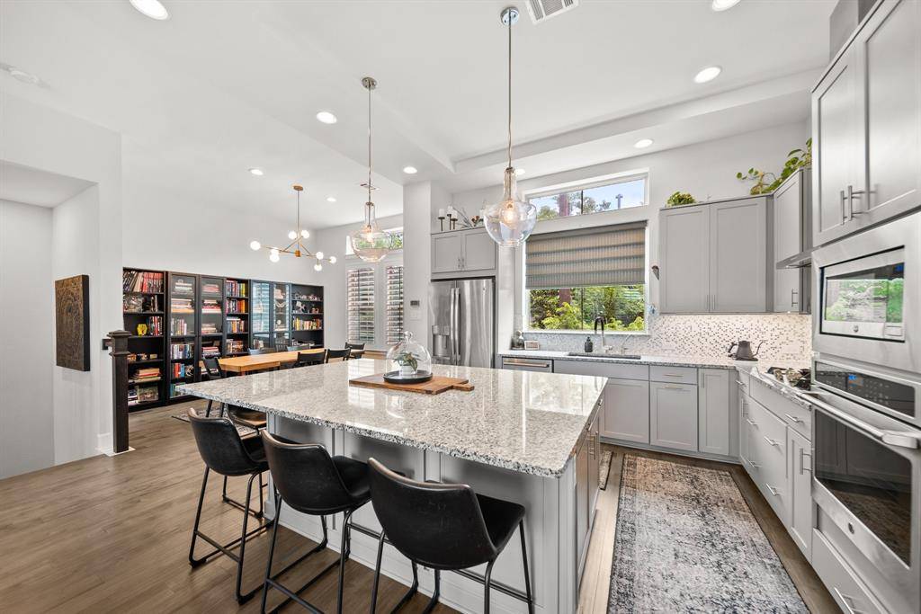 Dallas, TX 75208,1844 Stevens Bluff Lane