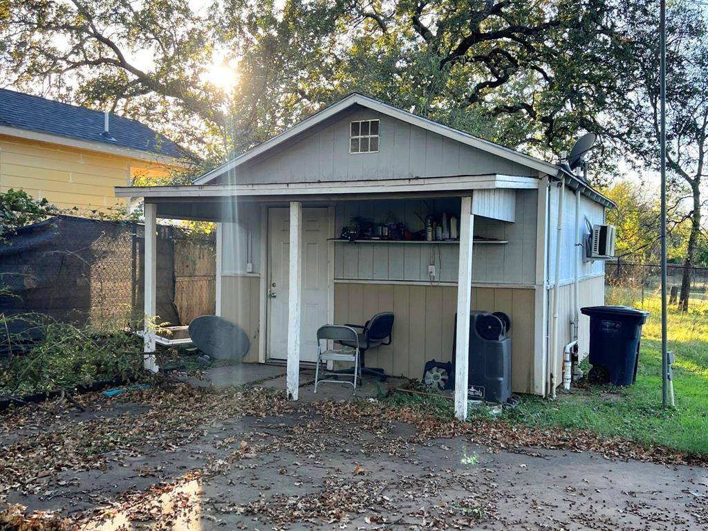 Fort Worth, TX 76105,1812 Arch Street