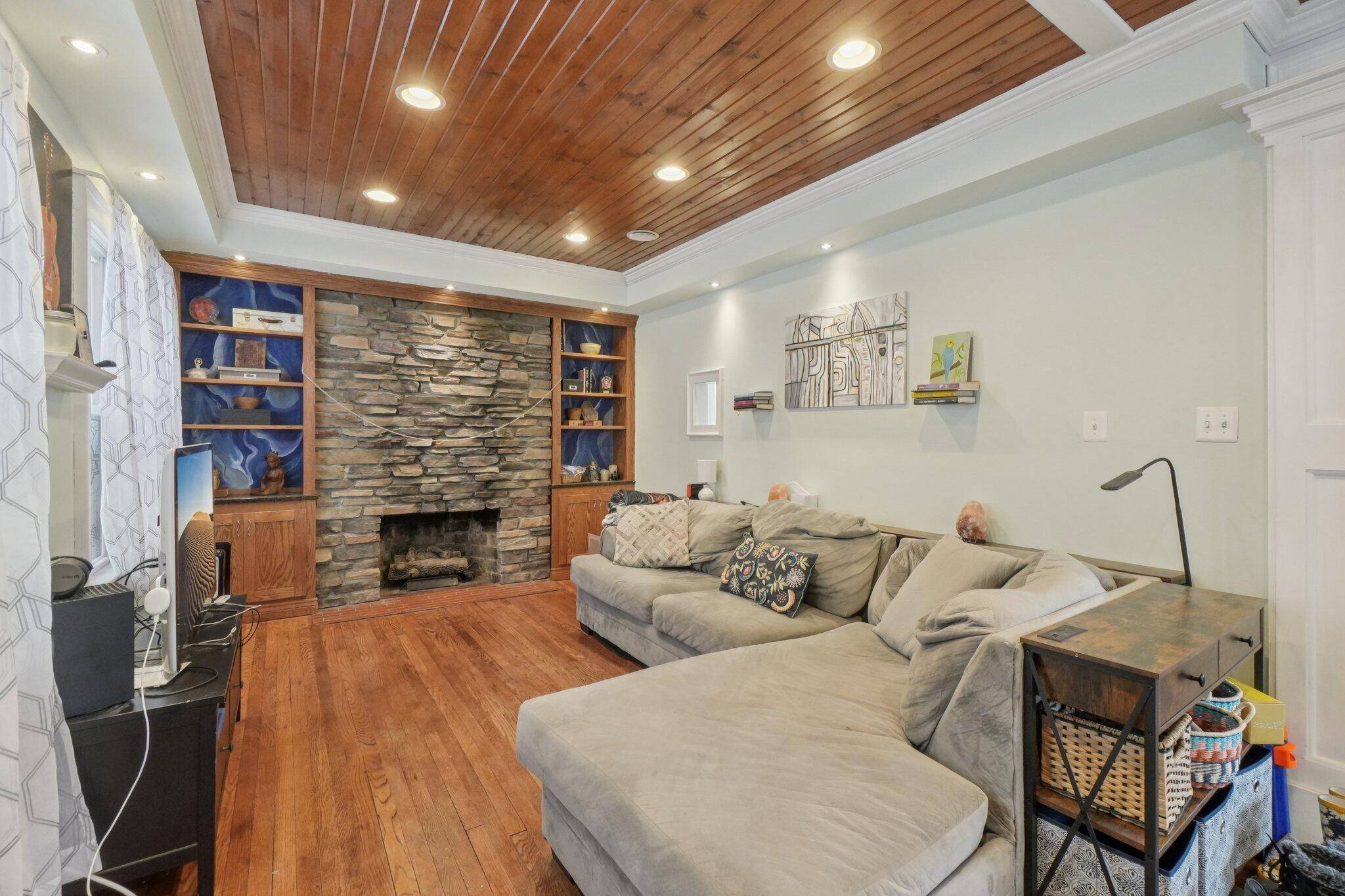 Ypsilanti, MI 48197,7 Oakwood ST